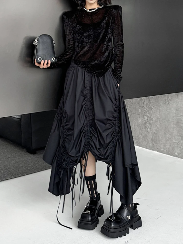 [EAM] تنورة عالية المرونة بخصر أسود غير منتظم برباط نصف الجسم تنورة نسائية عصرية جديدة لربيع وخريف 2026 1DJ0643