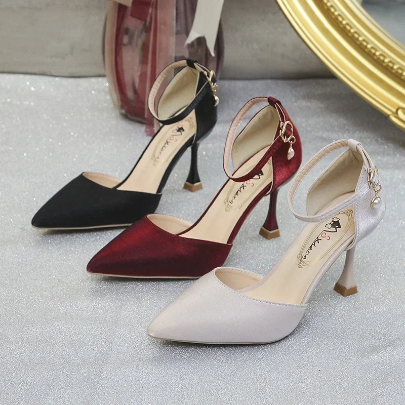 New Fashion Women's Shoes Summer Fashion Pointed High Heels Silk Thin Heels Shallow Mouth Single Thread Button Women's Sandals