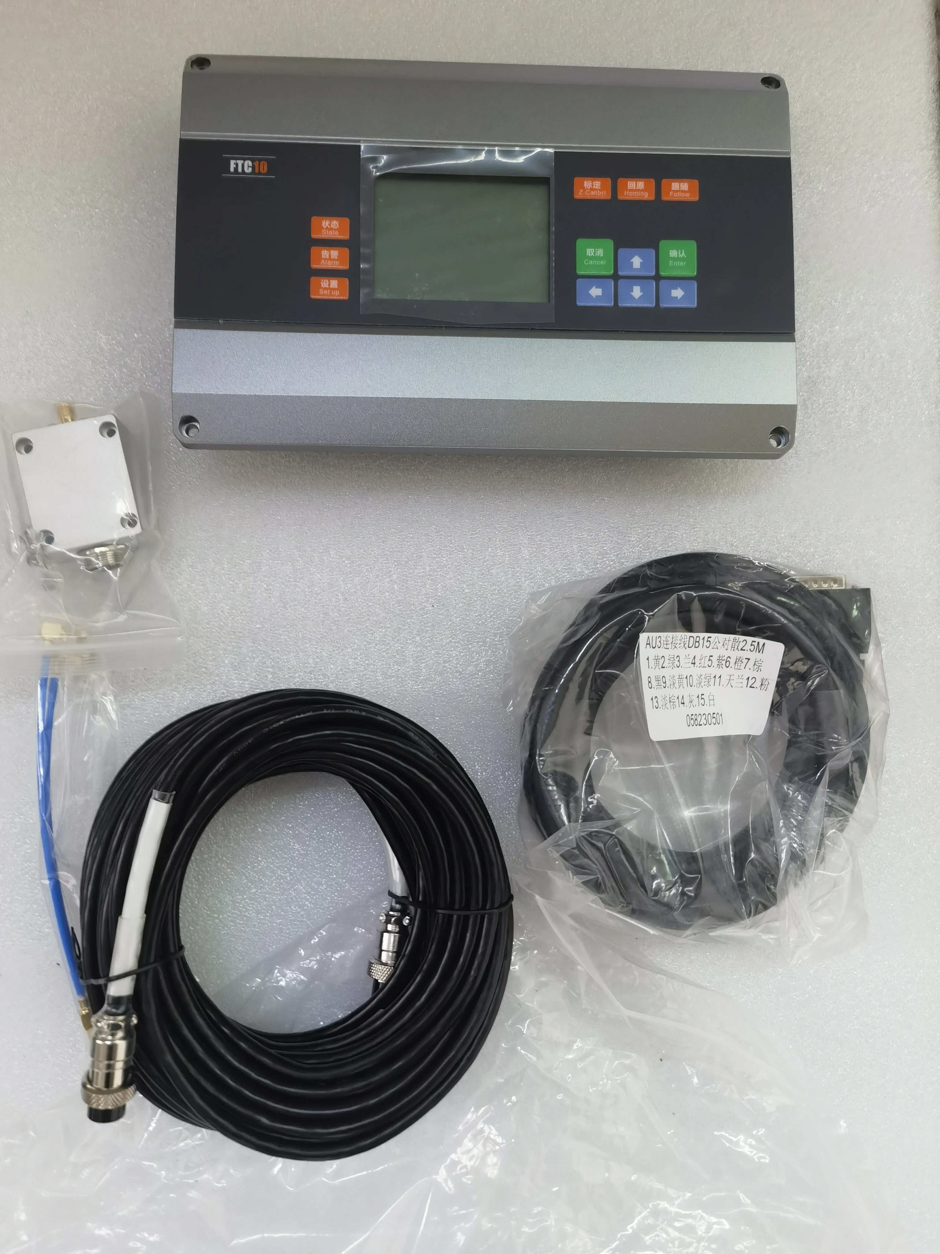 آلة قطع الألياف TLF Au3 Tech آلة قطع Co2 المعدنية وغير المعدنية جهاز التحكم في الارتفاع بنظام التركيز المباشر FTC10