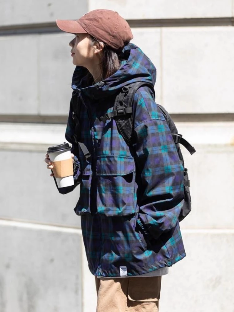 Chaqueta cortavientos a cuadros japonesa para hombre, sudadera con capucha de carga con contraste azul y verde para primavera y otoño, chaqueta cortavientos de gran tamaño para parejas