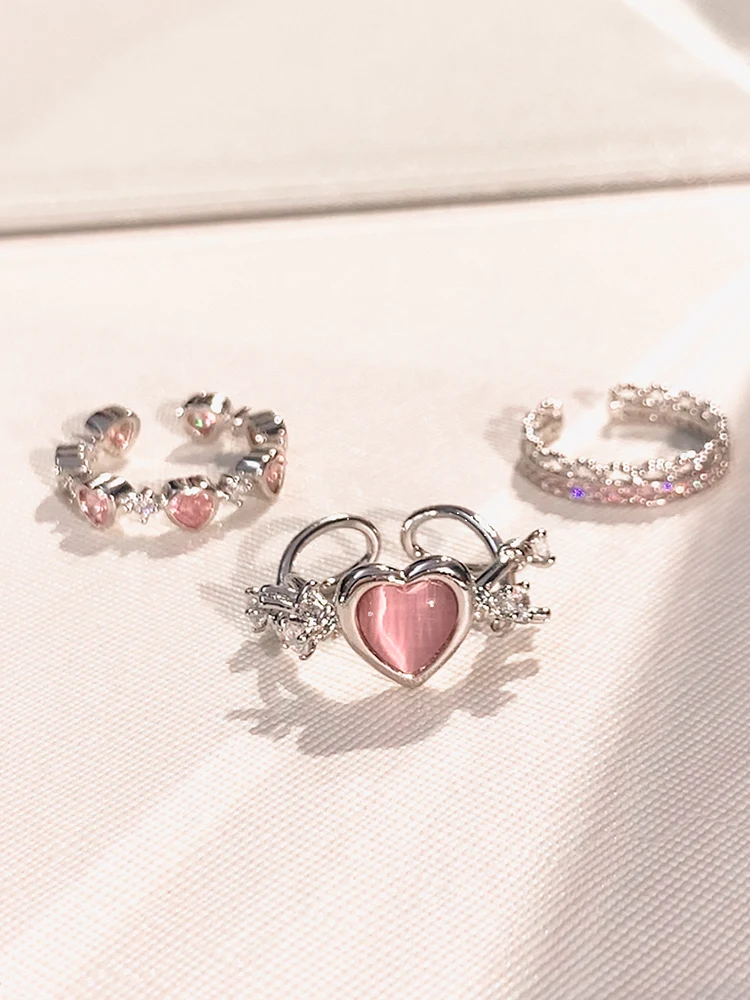 

A niche design pink diamond heart-shaped spicy girl ring