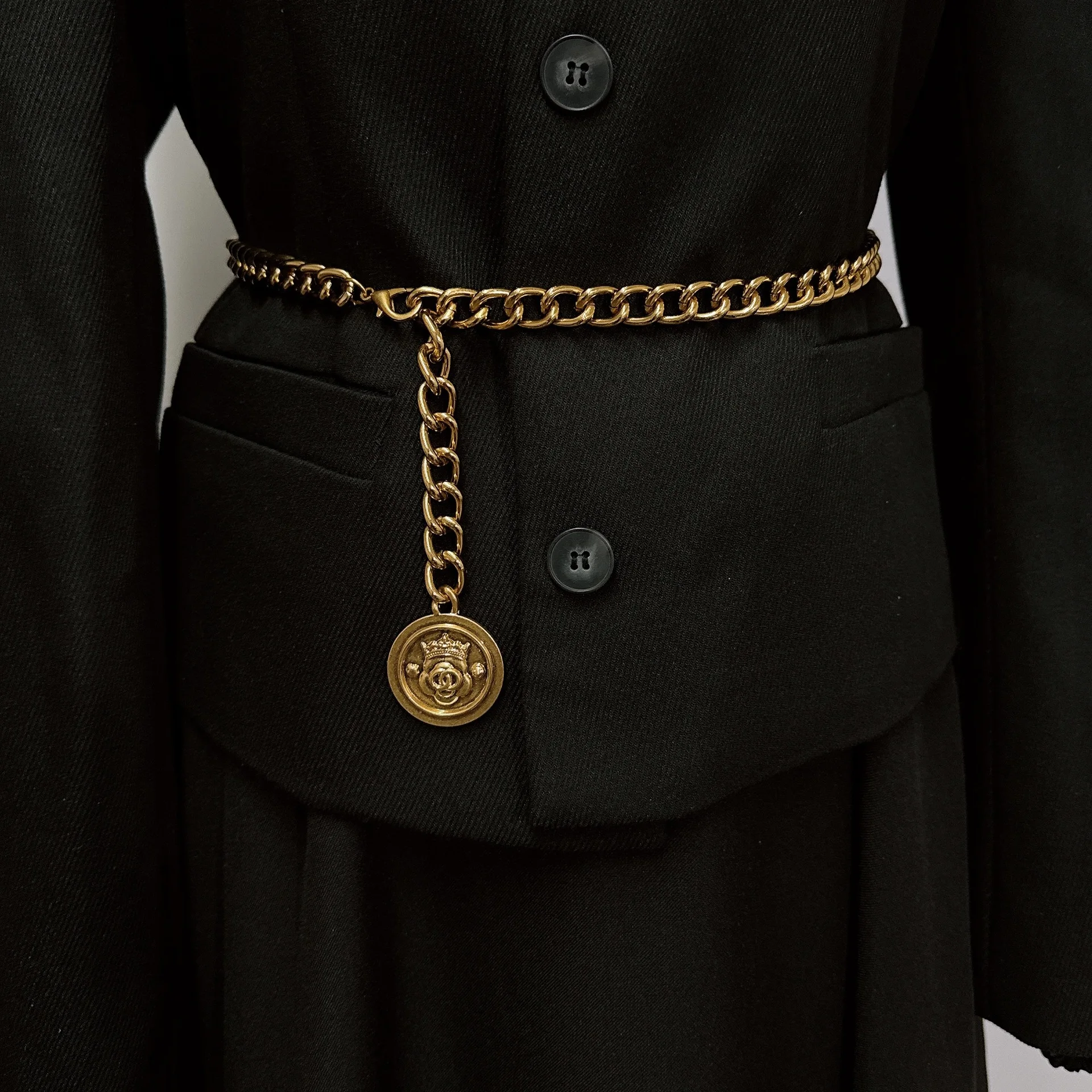 2025 Punk Hip Hop Style All-match Waist Chain Moon Vintage Metal Womans Belt for Dress Vintage High Waist Chain Belt for Women