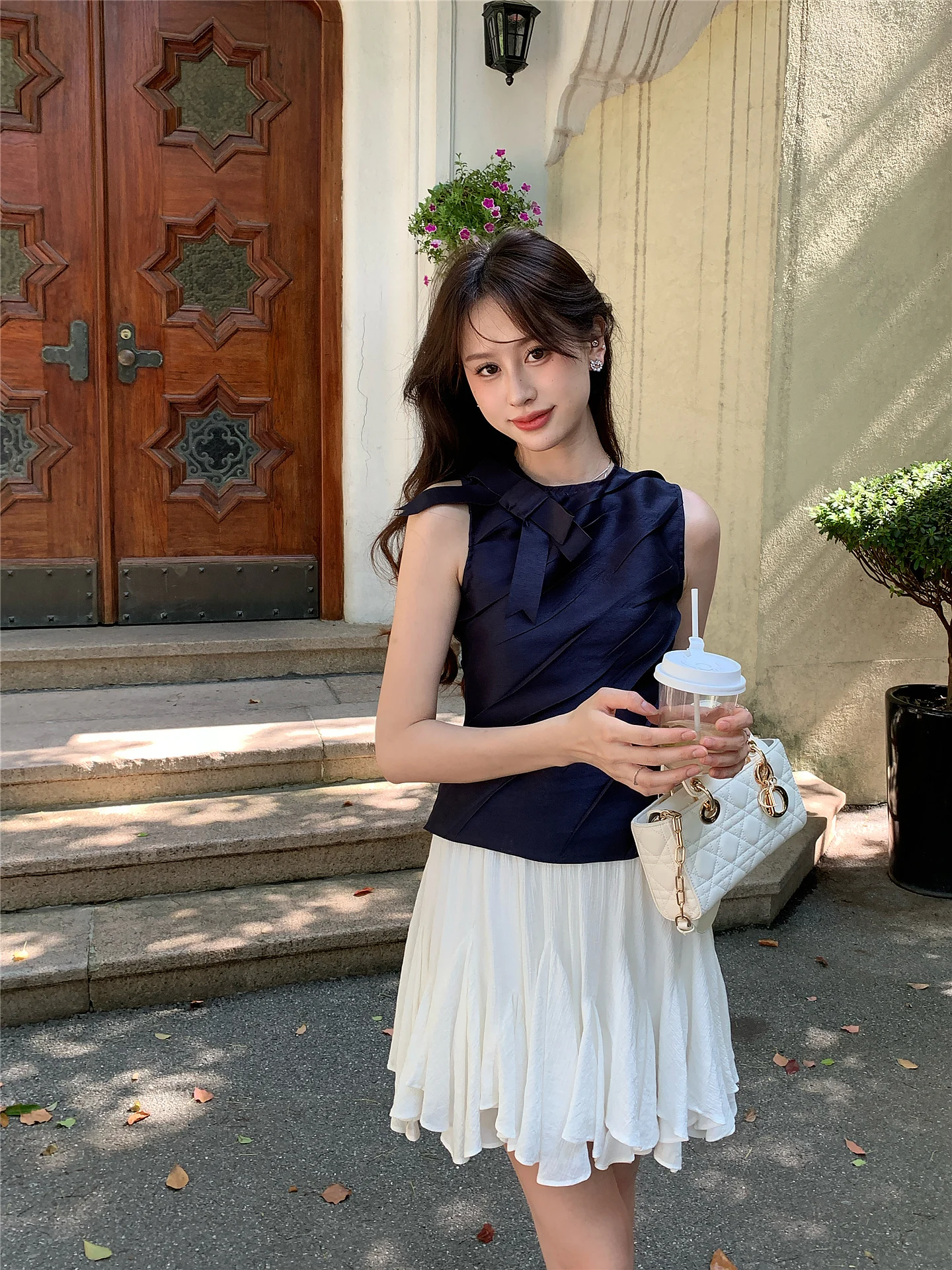 

Elegant Simple Design Knot Pleated Sleeveless Shirt Top Dancc French Style Slim Fit Polyester Fiber UV Protection