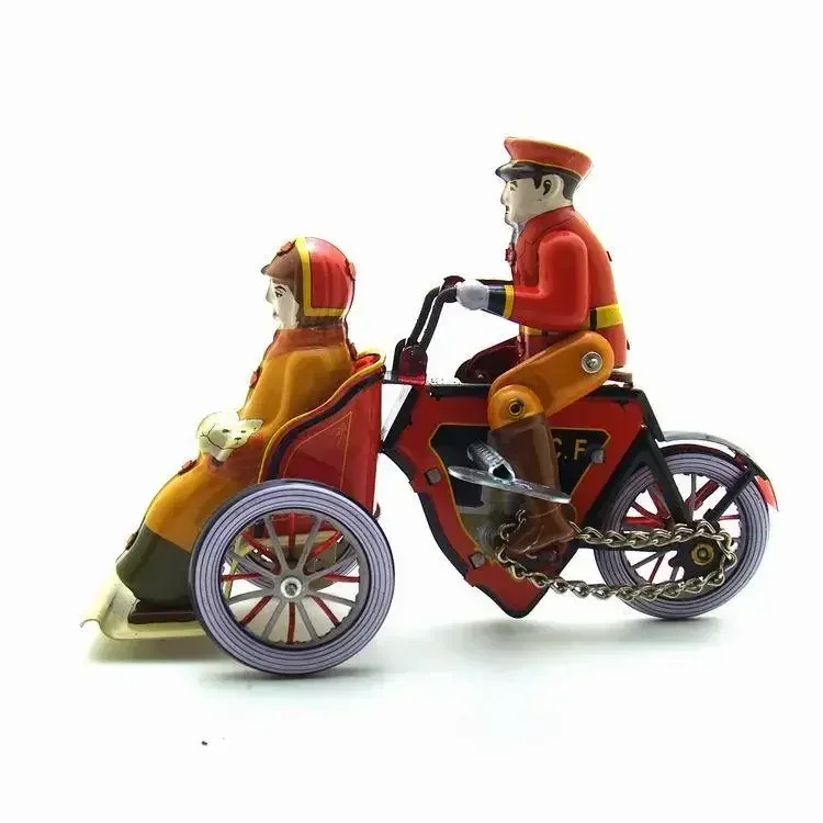 Giocattolo a carica Collezione per adulti in metallo Retro stagno risciò triciclo conducente auto Orologio figura modello regalo giocattolo vintage