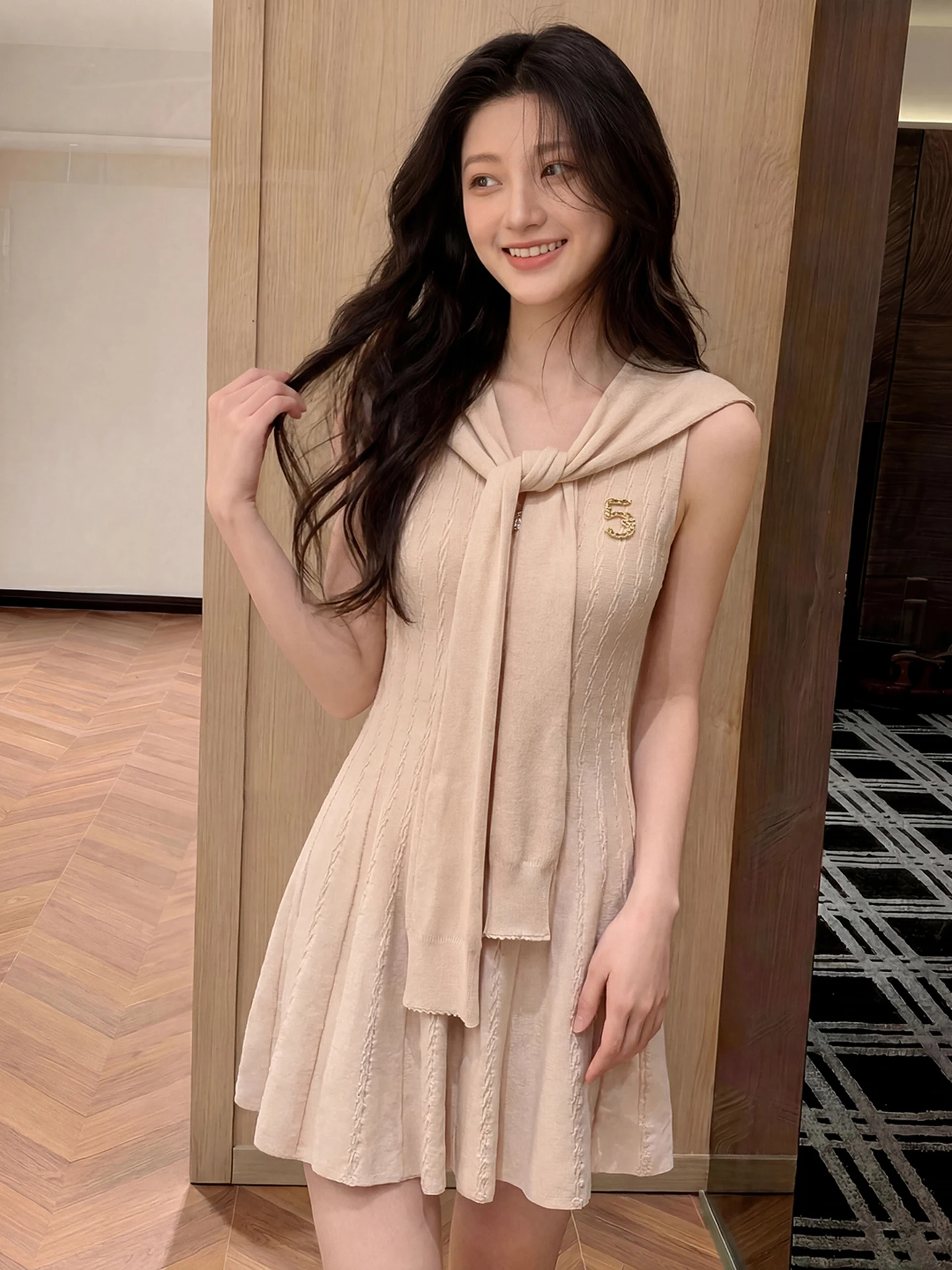 

High-End Women's Knitted Dress with Shawl Vest Spring Summer High Waist A-Line Skirt Style Comfortable Medium Thickness Knitwear