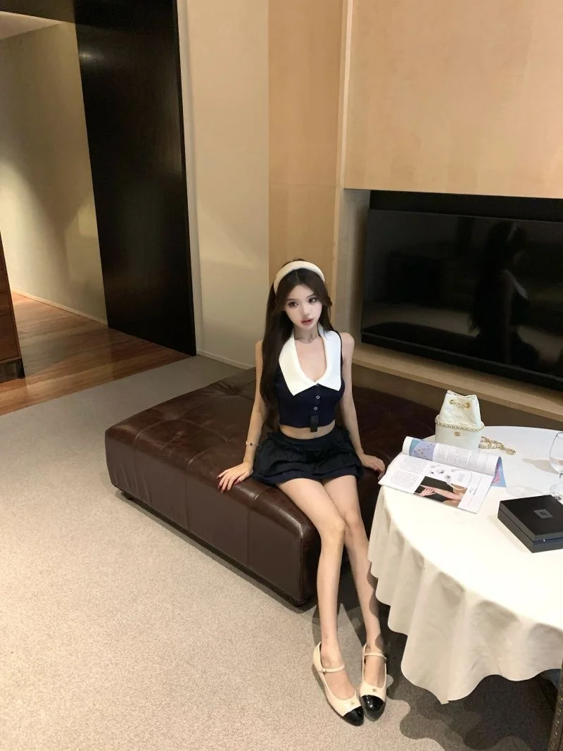 

Crop Top Pullovers Green Womens Hottie Sexy Alluring Attractive Feminine Fashion Casual Simple Basic Style Ladies Teen Youth Ins