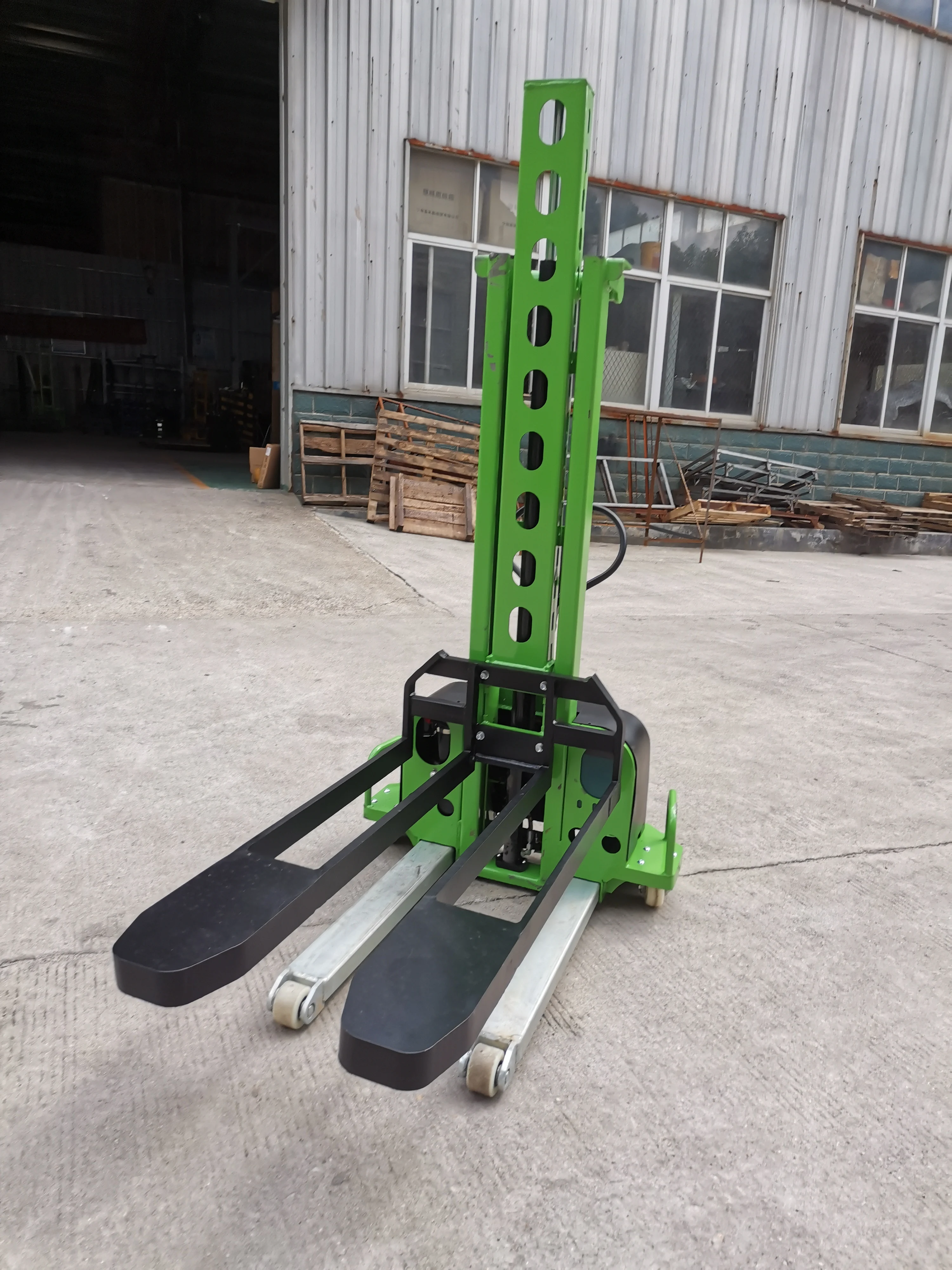 500kg 700kg 1000kg self lifting stacker self loading forklift semi electric self lifter semi electric portable lifting forklift