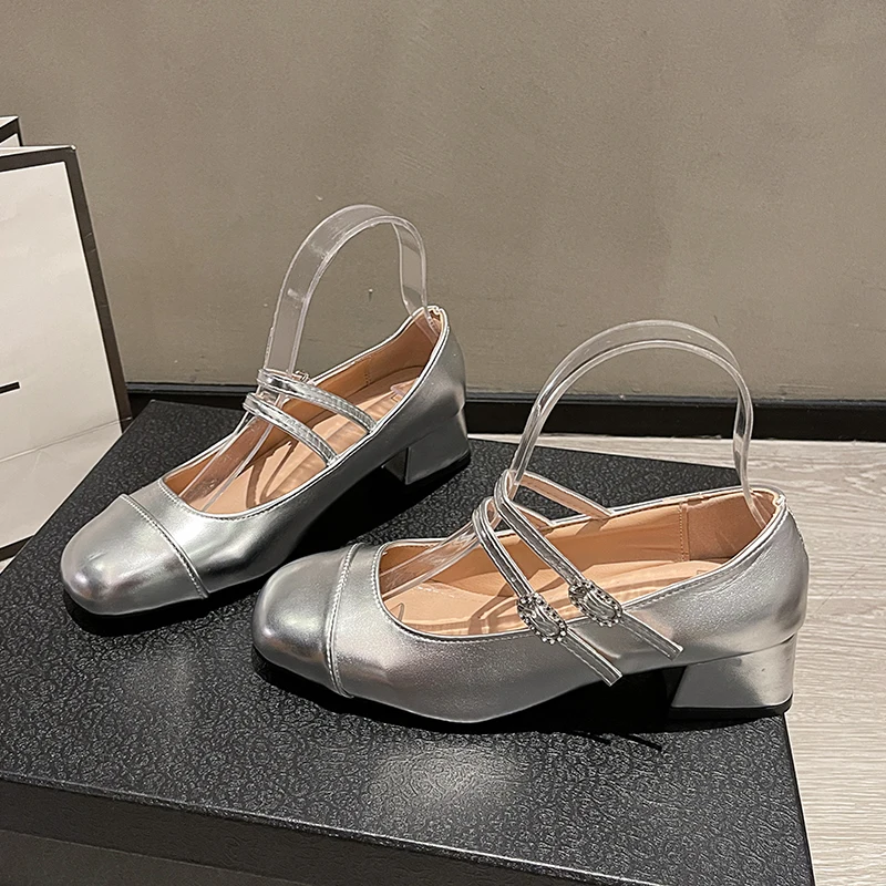 

High Heels Women's Silver Lacquer Leather Belt Buckle with Shallow Mouth Middle Heel Shoes Retro Style Mary Jane Women's Shoes