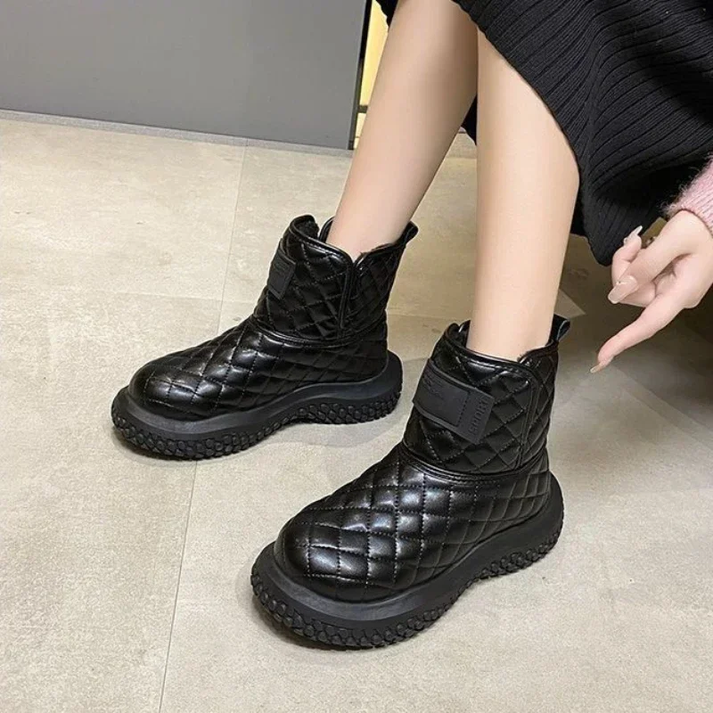 Buty damskie masywny skórzany z okrągłym noskiem botki śniegowce damskie buta bez śliskiego designerskiego luksusu na platformie