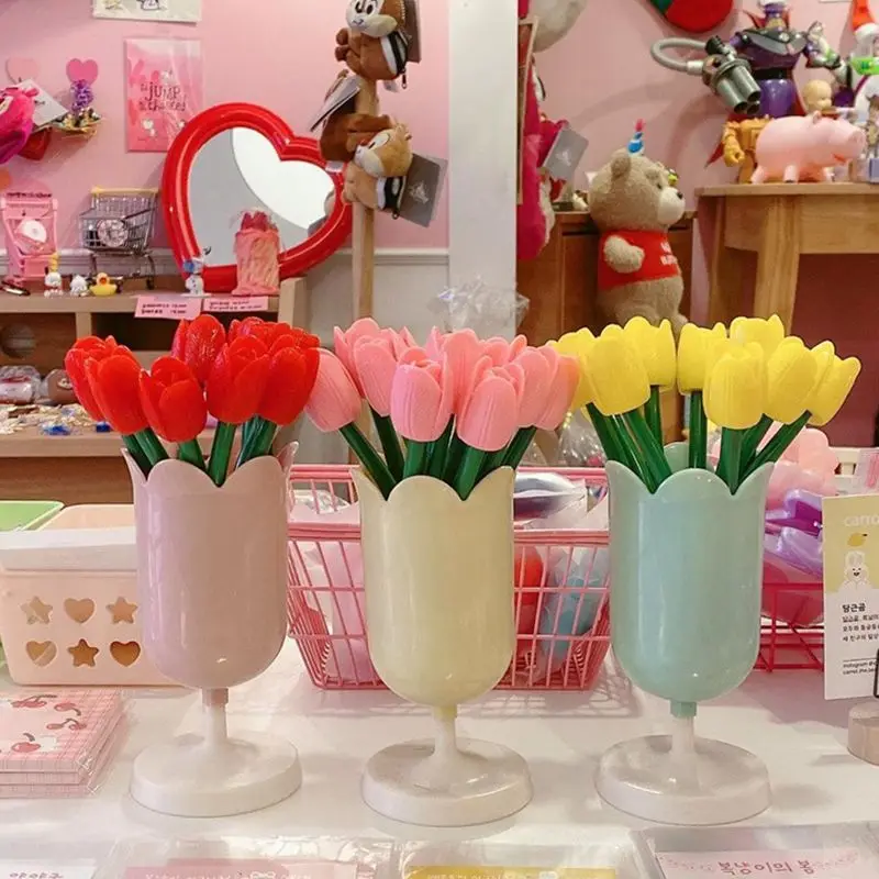 1Pcs Flower shape Plastic Pen Holder Desktop Decoration Makeup brush storage Pen Pencil Stand 4 colors for Home Organizer