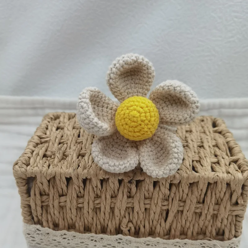 1PC Crochet Flower Rattle Toy Soother Bracelet BPA Free Wooden Teether Ring Baby Product Mobile Pram Crib Wood Toy Newborn Gifts