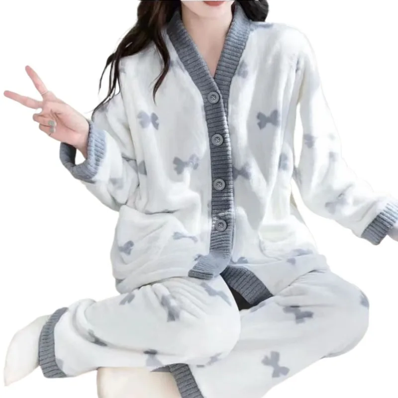 

New Autumn Women's Sleepwear Flannel Velvet Warm Loose 2-piece Set Pajamas Set Outerwear Pyjamas Women