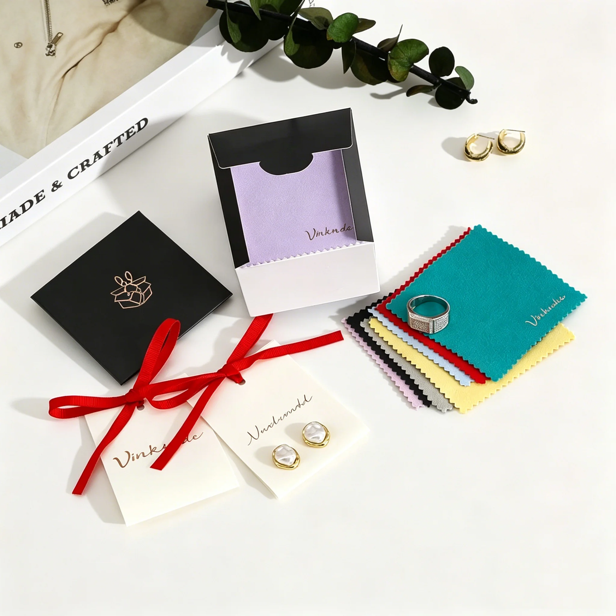 

DIY Custom Jewelry Polishing Kit Tarnish Remove Cleaning Cloths Necklaces Watches Microfiber Kraft Gift Packaging Display Cards