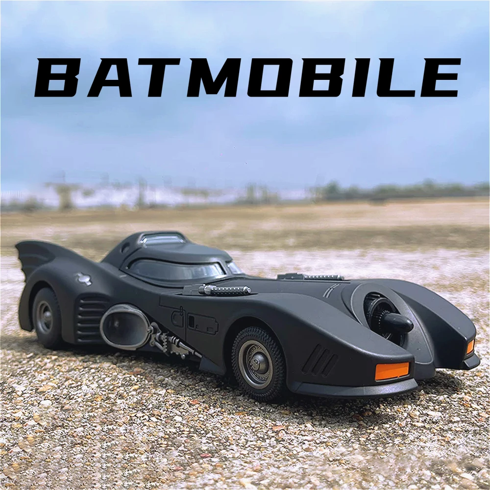1:24 Scale 1989 Batmobile Sports Car Toy Model Shock Absorption Front Wheel Steering Vehicle Doors Opened Toys Indoor Display