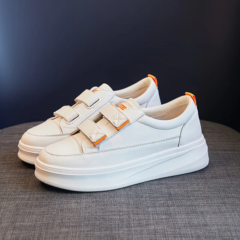 Genuine leather white shoes with thick sole 2026 Spring and Autumn fresh flat casual sports women's board shoes