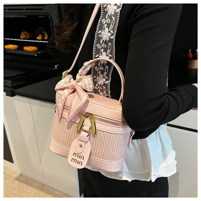 

Waterproof Business Briefcase Laptop Bag Multifunctional Office Commute Shoulder Bag