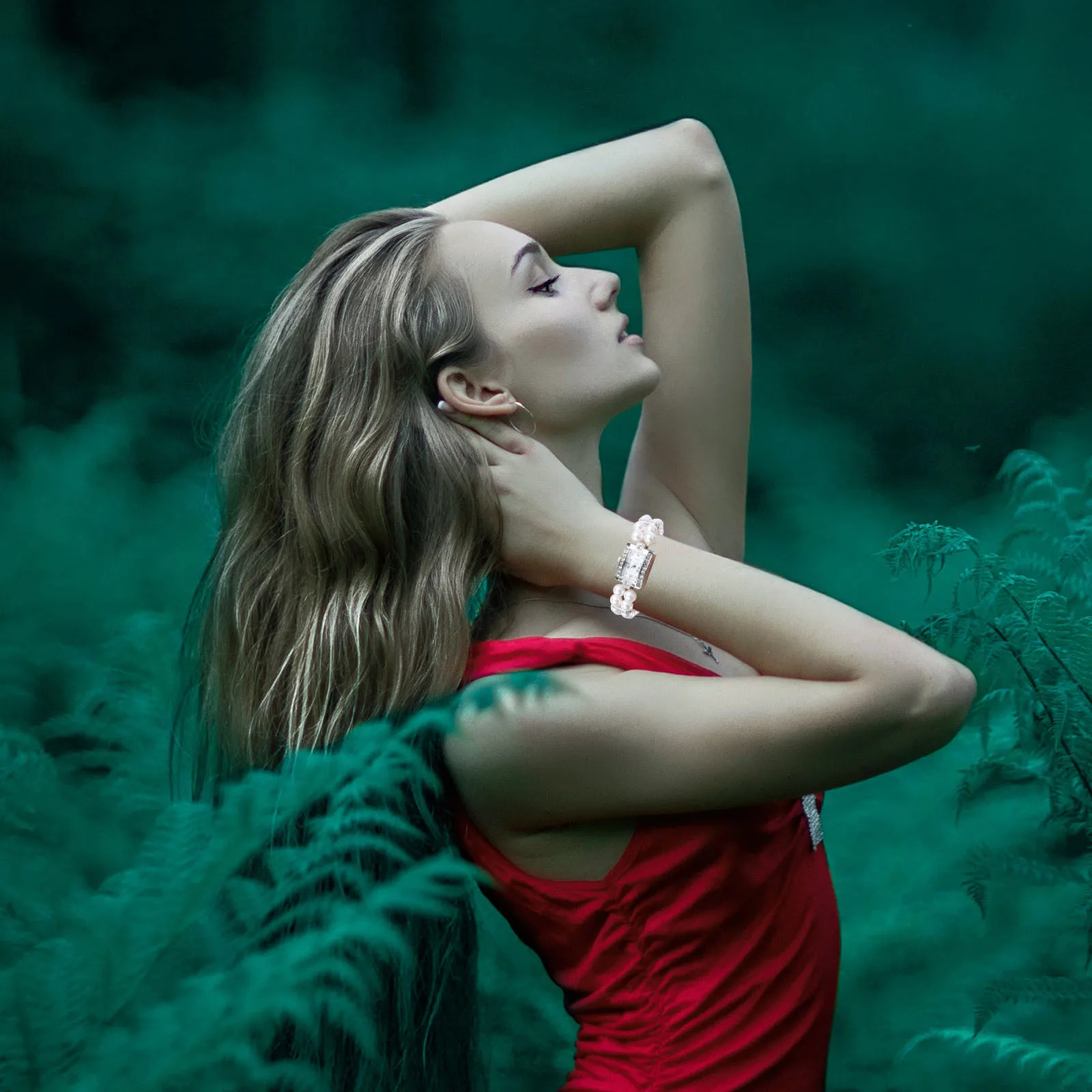 ساعة يد نسائية بسوار من حجر الراين واللؤلؤ الأبيض مكونة من صفين، ساعة يد كوارتز أنيقة غير متضمنة لاستحمام السباحة