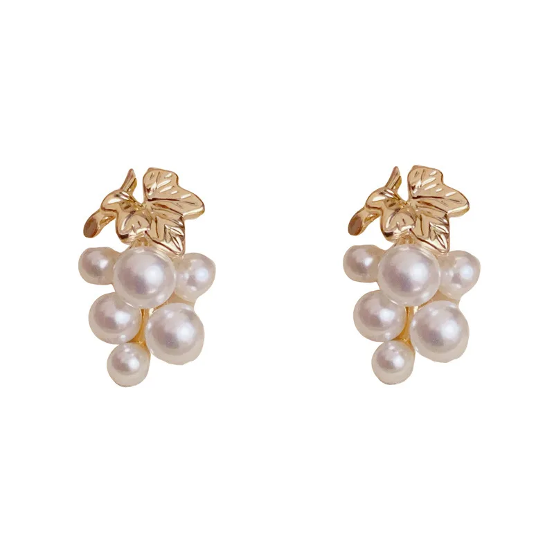 Earrings for woman Grape shape Simulated pearl Golden leaves Attractive ear stud trend of 2025