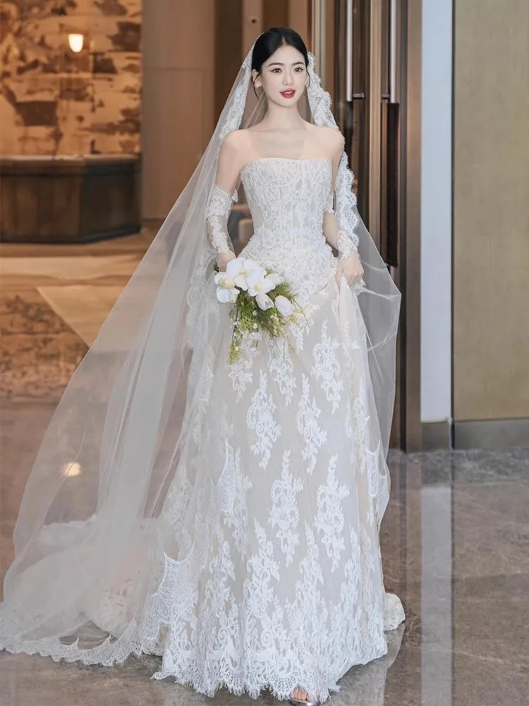 

French Luxury Lace Strapless Wedding Dress Elegant Party Dress Brides Wedding Dresses Outdoor Wedding Dress Customized