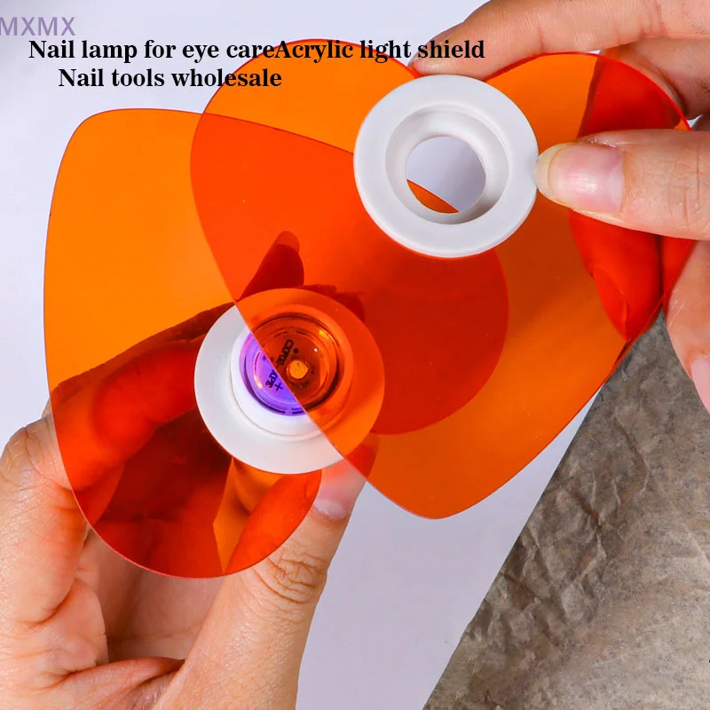 

Love Shaped Acrylic Nail Light-blocking Baffle For Straight-shaped Nail UV Lamp Protective Goggles Anti-blue-light Baffle