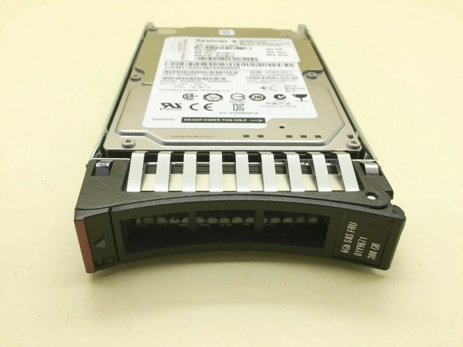 Imagem -02 - para 81y9670 Ibm 300gb 15k Sas 6gbps 2.5 Disco Rígido Hdd 81y9671 81y3812 Horas