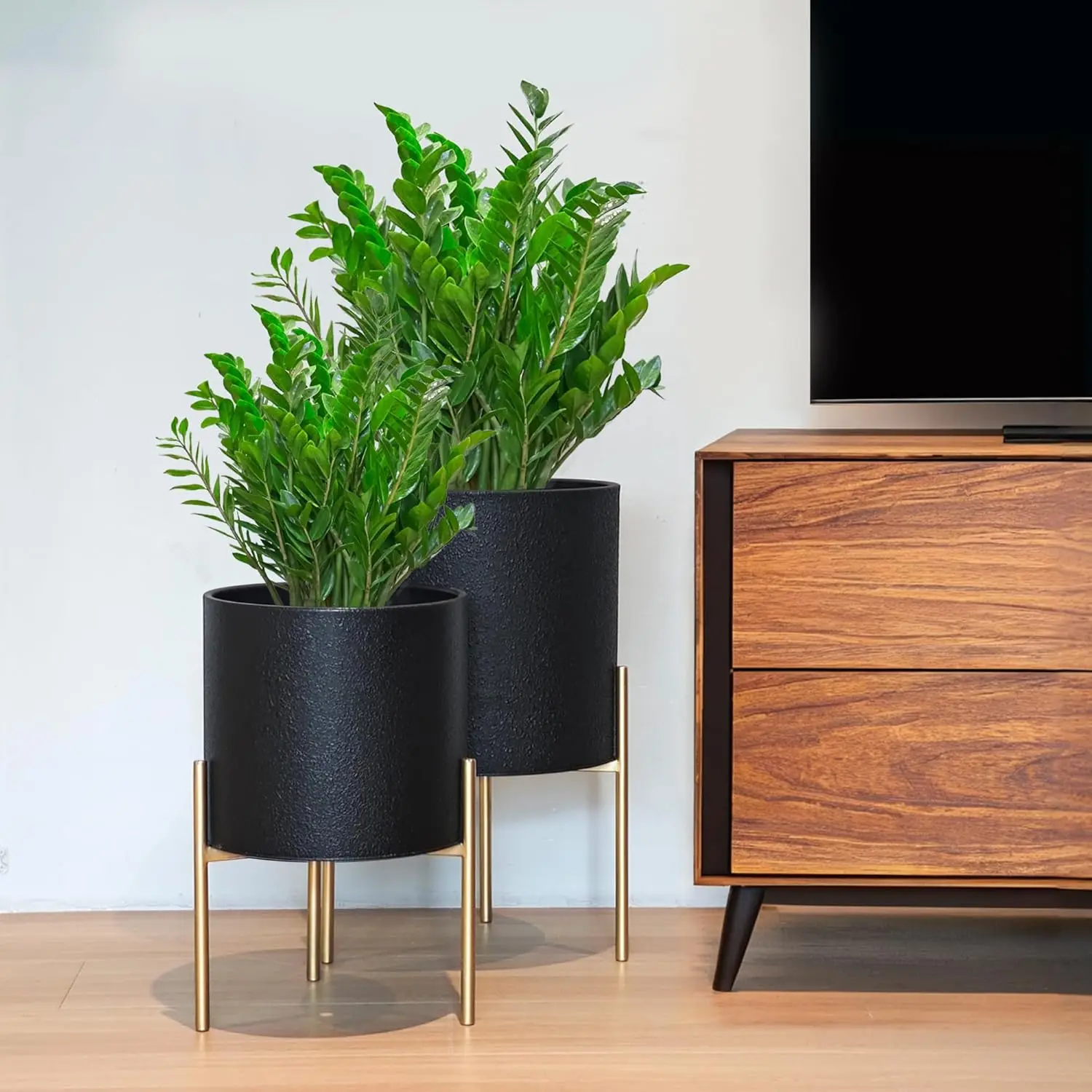 

Modern Planter Pots, Large Planters with Stand, Set of 2 Metal Planters for Plants with Drainage Holes for Living Room,