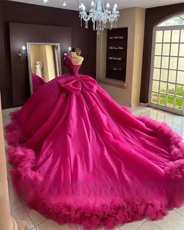 

Princess Hot Pink Quinceanera Dresses Bead Crystals Tiered Ruffles 15Th Birthday Party Sweet 16 Dress Ball Gown Customized 0203