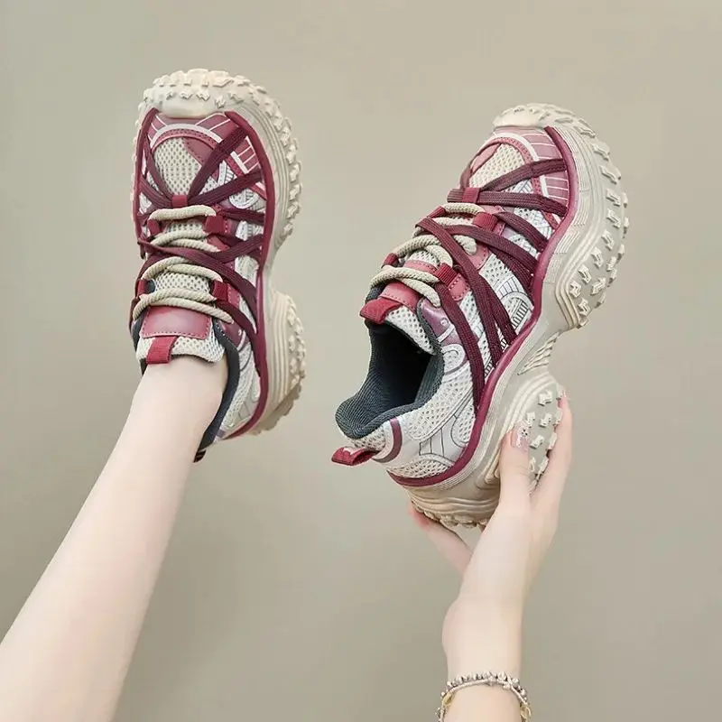 Damen-Frühlings-Jugend-Laufsportschuhe mit dicken Sohlen, lässige, höhenvergrößernde New Dad-Turnschuhe für bequeme Schuhe