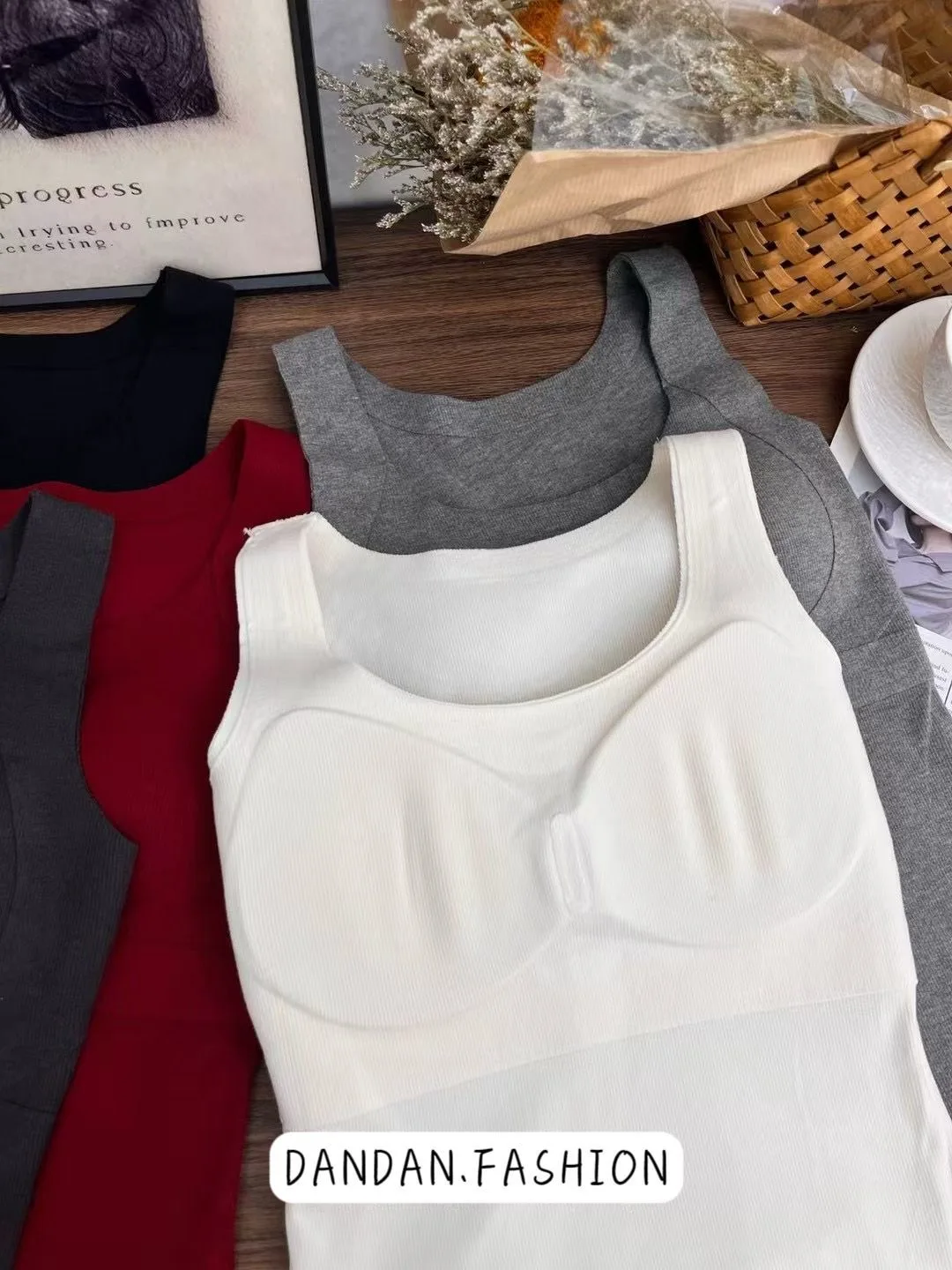 Autunno Inverno Floing Csole Gilet con imbottitura sul petto One Piece U-Ne Strato base da donna Calore Abbigliamento interno Casual Home Outfit