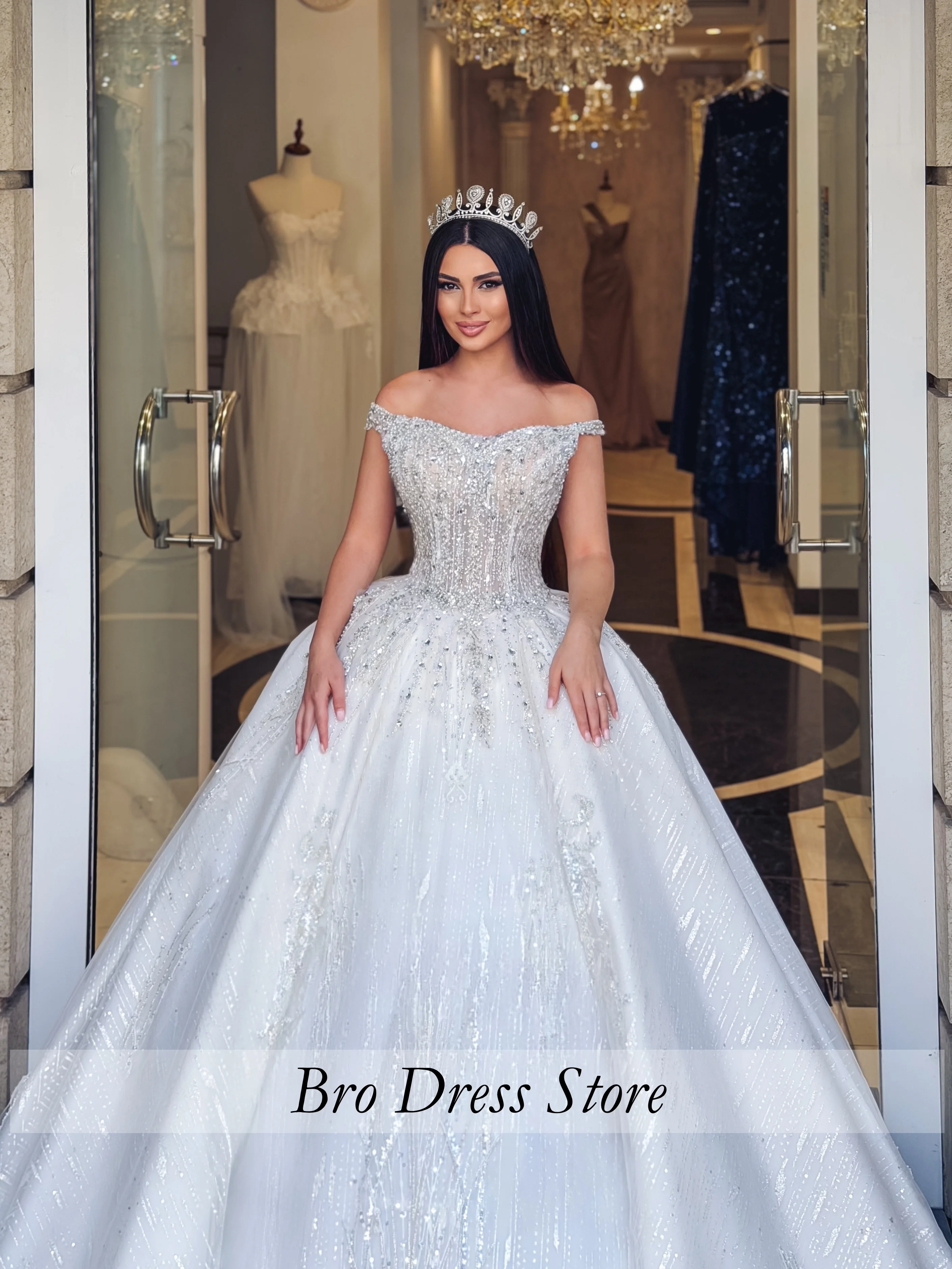 Customized Glamorous Wedding Dress for Bride Off Shoulder Crystal Beading Glitter Princess Ball Gown Long Train Vestido De Noiva