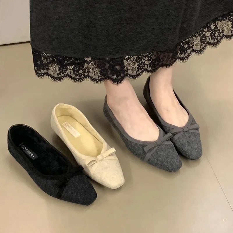 2025 جديد لطيف مزاجه الجلد المدبوغ ركاب أحذية نسائية القوس تنوعا الضحلة لينة وحيد الشقق