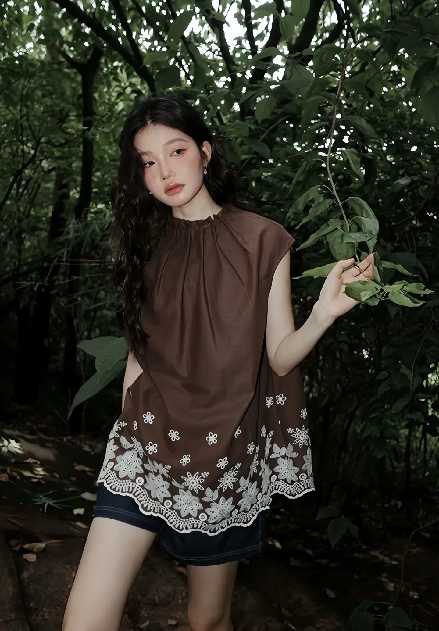 

25 New French Holiday Embroidered Sleeveless Top for Aged Women, Sleeveless Tank Top, Exquisite Embroidery, Sweet and Romantic