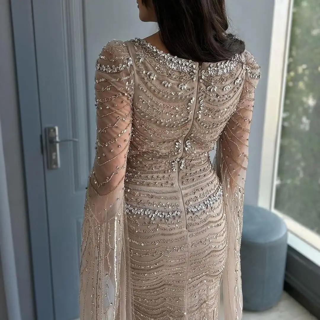 ROSEINTHEBOX Abito da sera a sirena con perline personalizzato Arabia Saudita 2025 Maniche a mantella Dubai Abito da ballo di lusso per occasioni formali