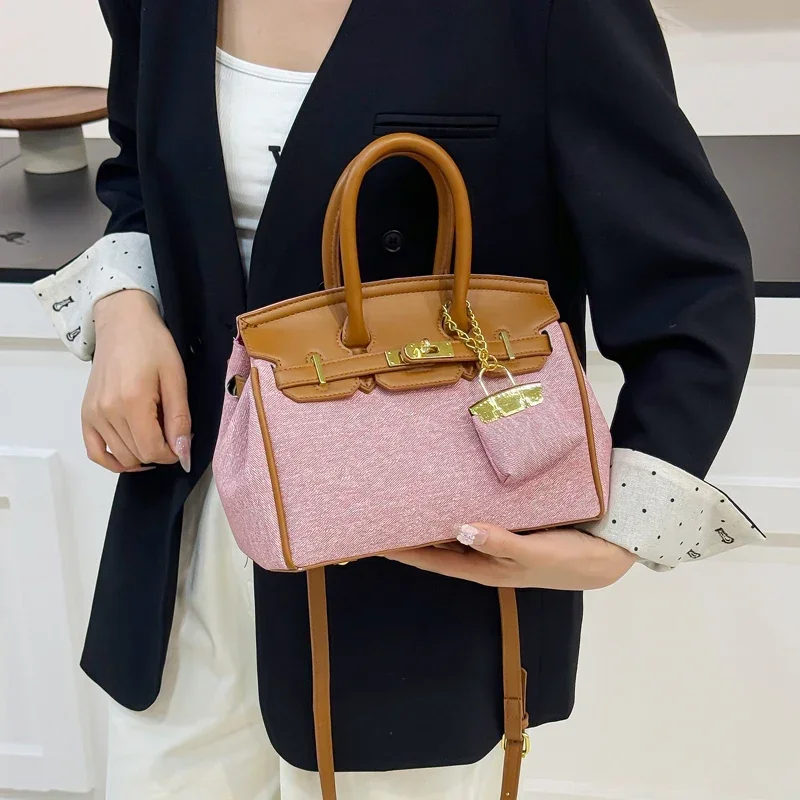 

Женская сумка через плечо Модная и функциональная, натуральная кожа, элегантная деталь известного дизайнера