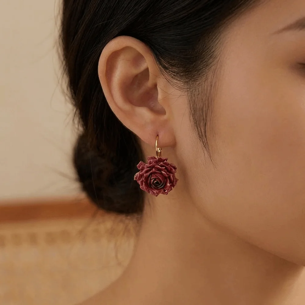 Sweet Artificial Rose Earrings Retro Unique Preserved Flower Earrings Delicate Craftsmanship Resin Romantic Ear Hooks Wedding