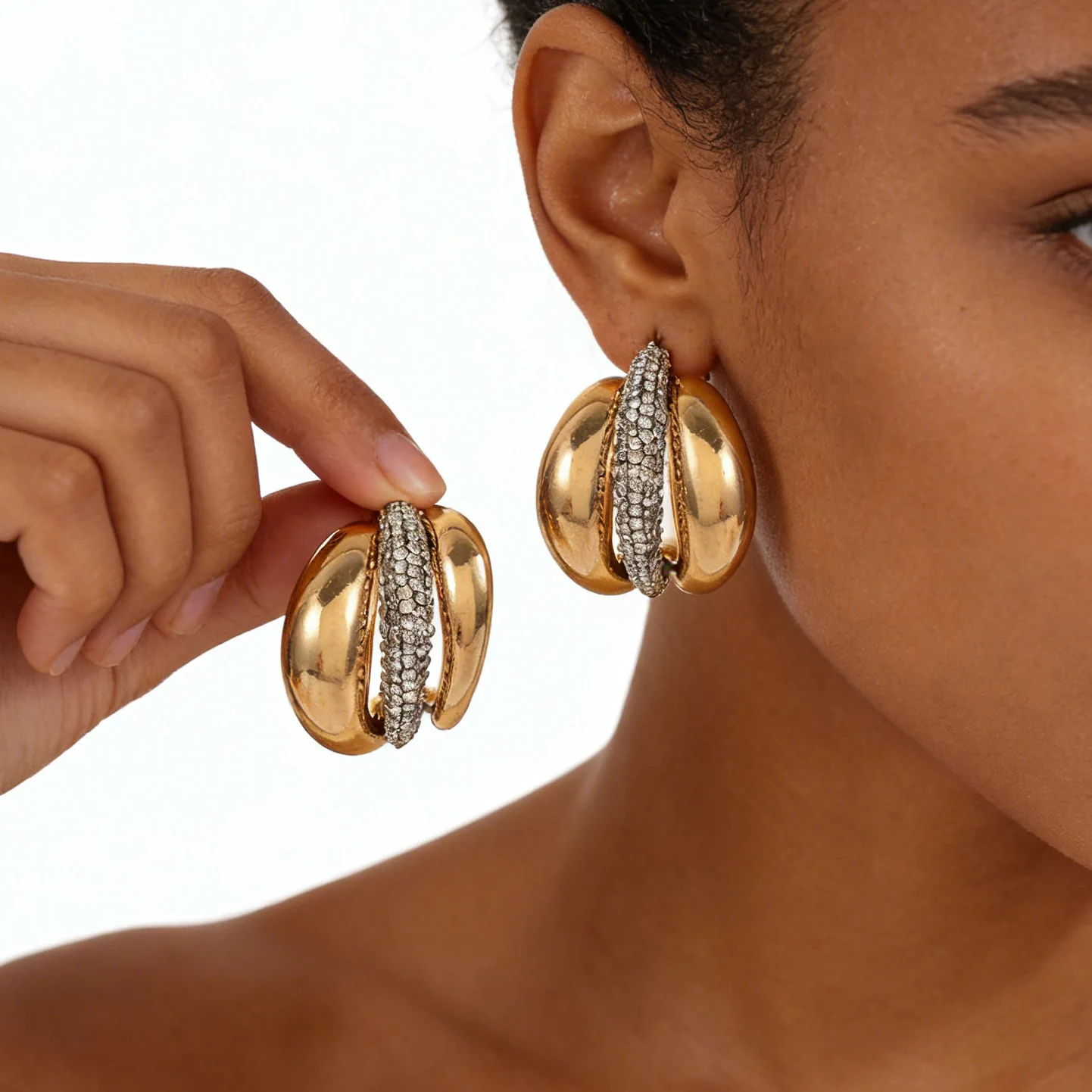 Pendientes de Diseño Geométrico con Diamantes Completos, Estilo Simple y Moderno 2026, Diseño Inconveniente Convencional, Joyería Simétrica para Oreja Izquierda y Derecha