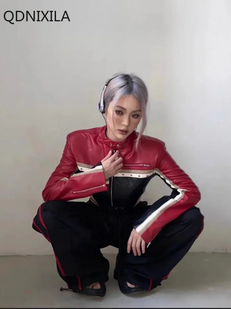 แจ็กเก็ตหนัง PU สำหรับผู้หญิง, แจ็กเก็ตสั้นเพรียวบางดีไซน์ตัดกันและการตัดเย็บที่บางเสื้อนอกใหม่ฤดูใบไม้ผลิ
