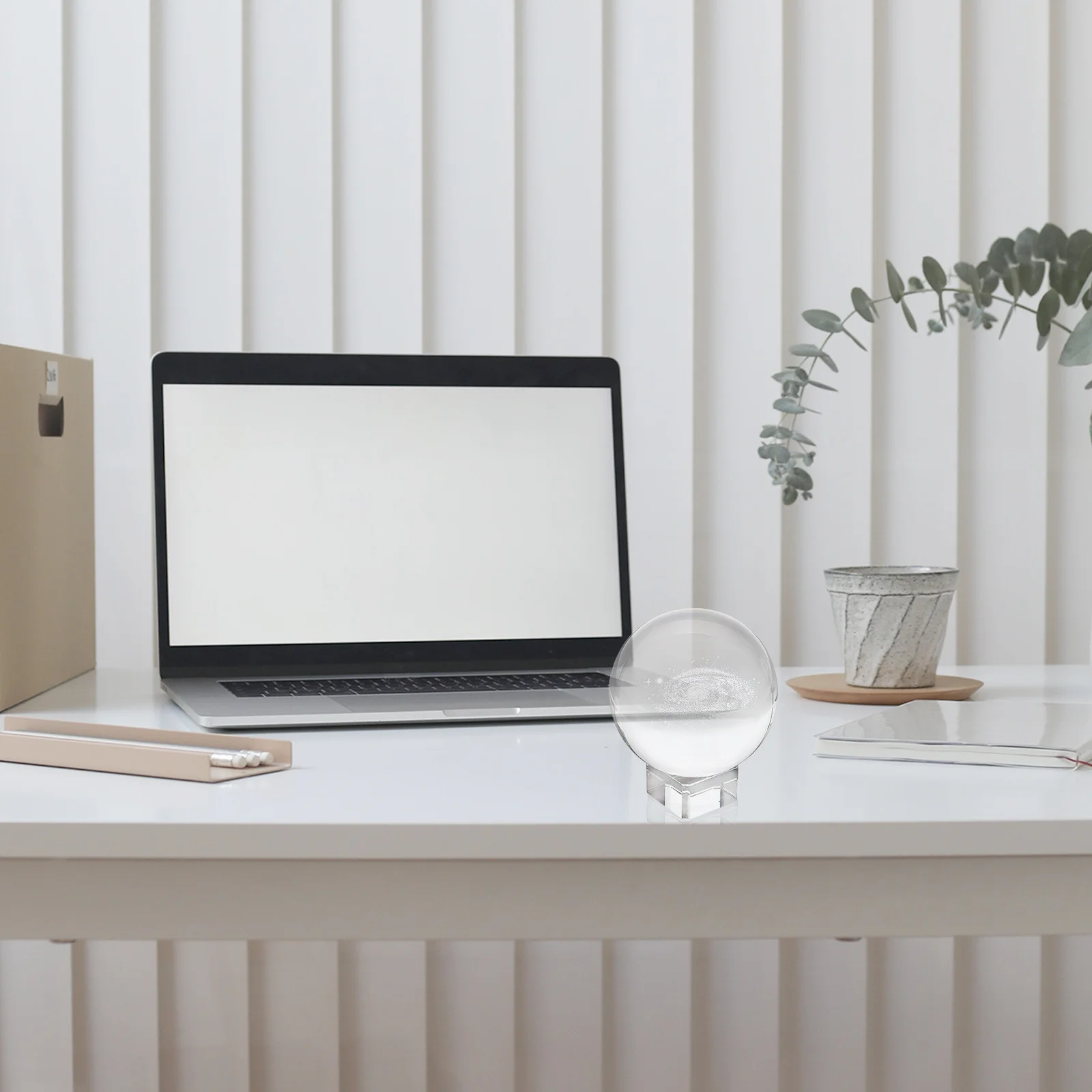 

3Pcs Crystal Ball Stand Clear Round Storage Holder Thick Sturdy No Bubbles Distortions Parti Color Inclusions Gift Home Office