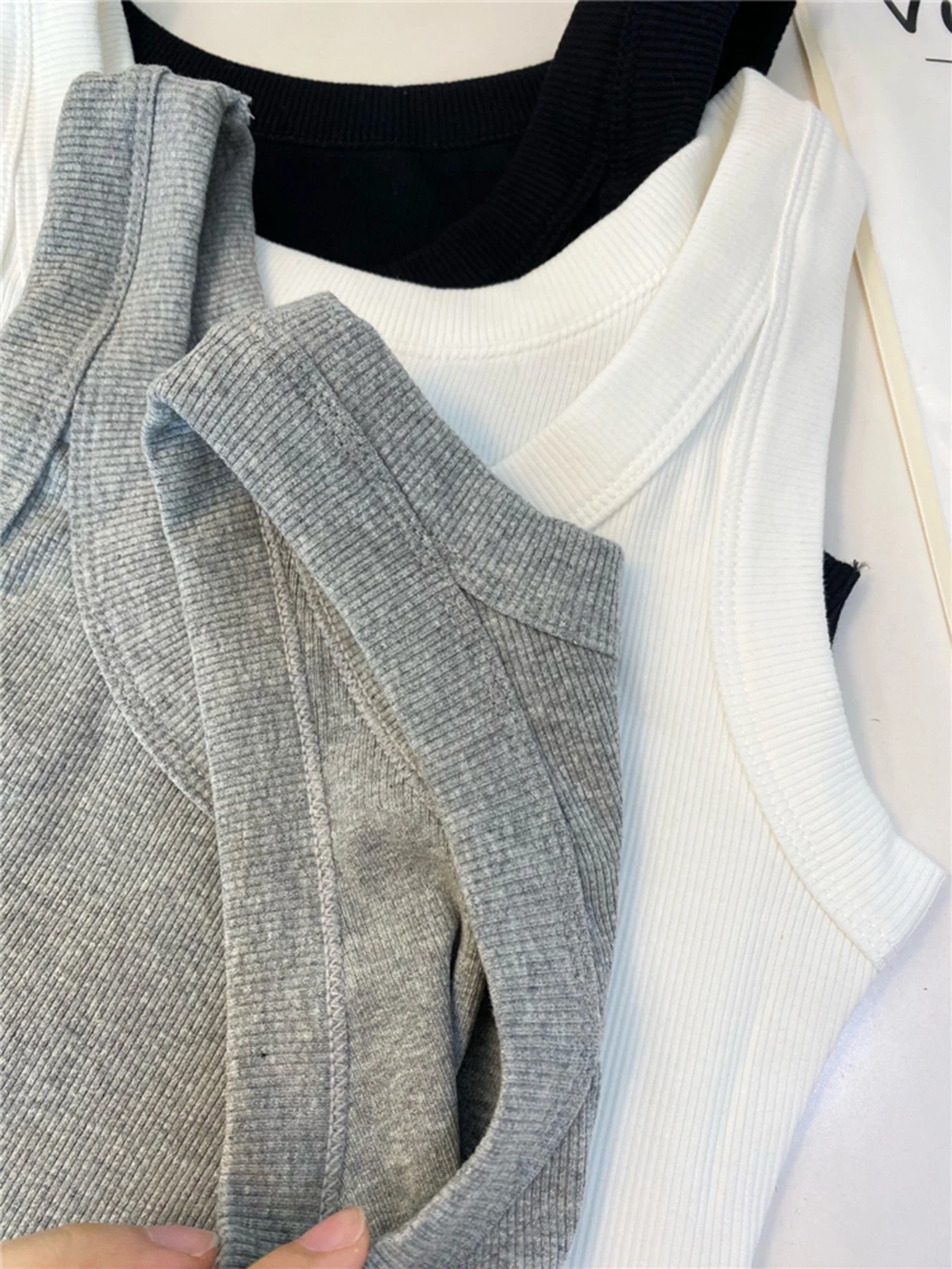 3 個セット綿キャミソールベストペア夏スリムフィット服シンプルな多用途の基本トップ通気性レディース韓国スタイルトップス