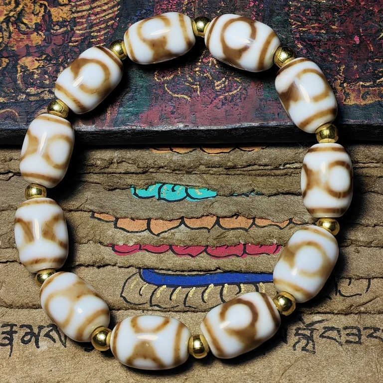 

Tibetan old white agate Tancheng three-eye barrel beads bracelet Fodor treasure necklace bead accessories 11*16m