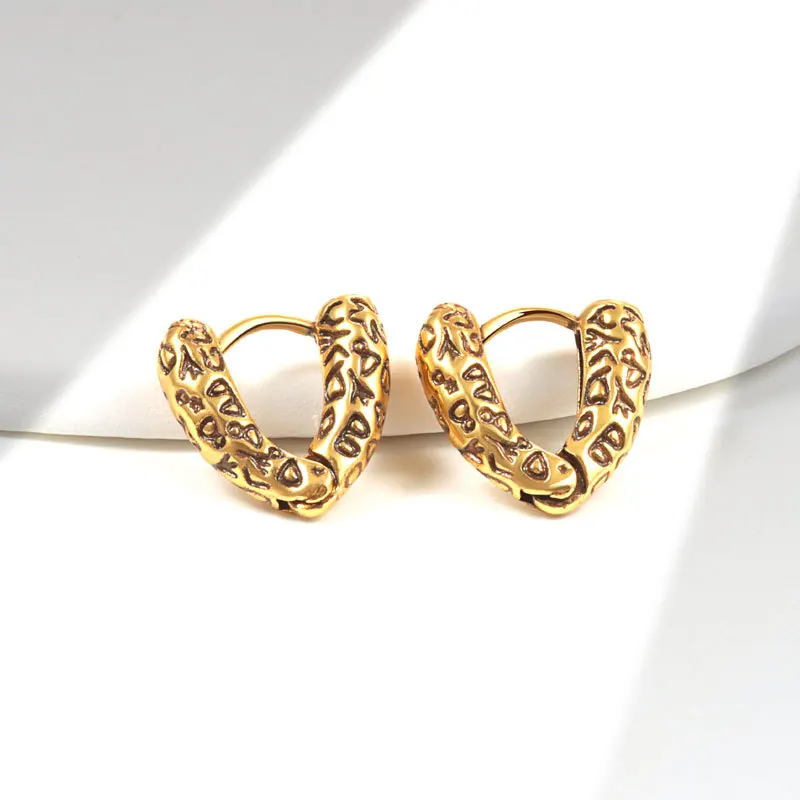 Silver Color Retro Geometry  Pattern Earrings For Men Women Punk Style Ear Buckle 2025 New Trendy Jewelry Accessory