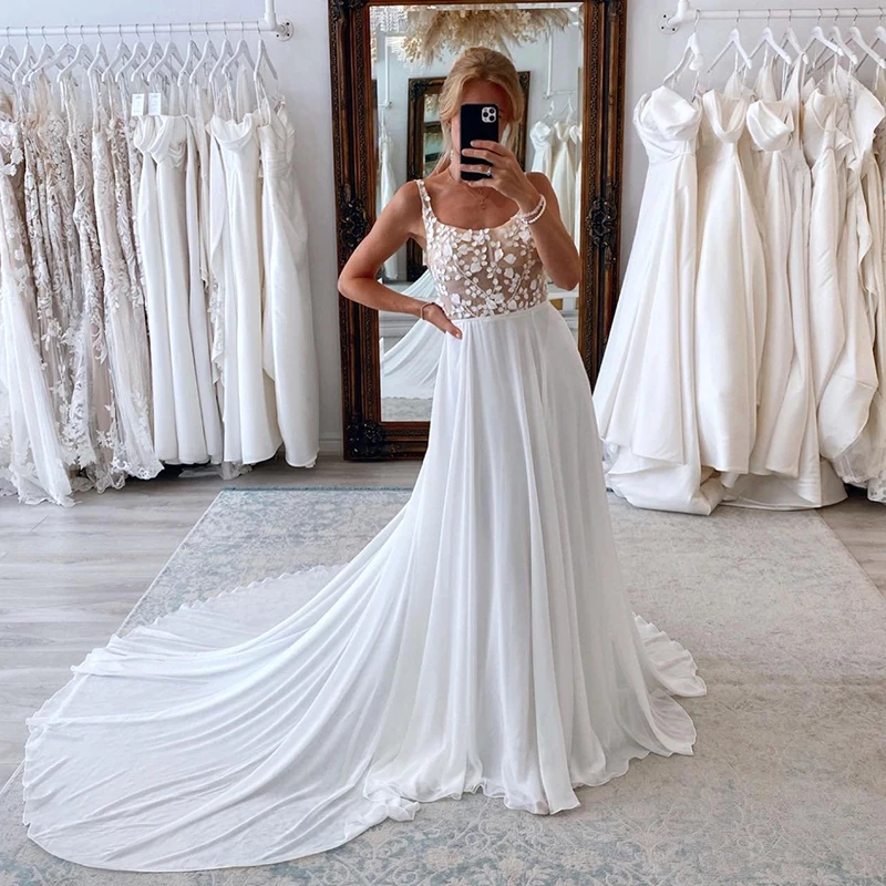 

Eightree White A-Line Wedding Dresses 2023 Sleveless Appliques Bridal Dress Boho Beach Floor Length Wedding Ball Gowns Plus Size