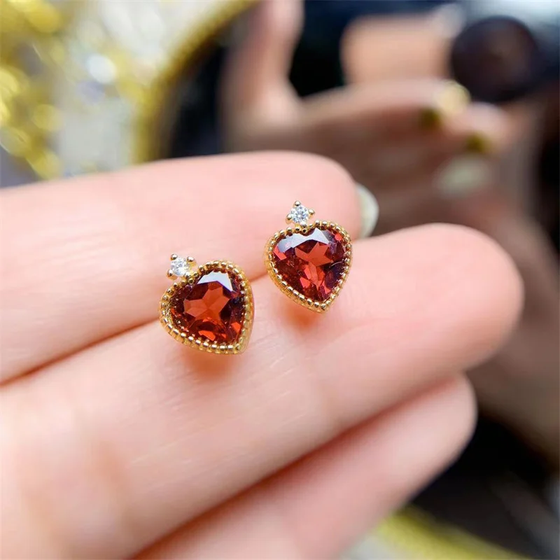 

Legit S925 Sterling Silver Stud Earrings for Women Girl Natural Heart Shape Garnet 18k Yellow Gold with Certificate