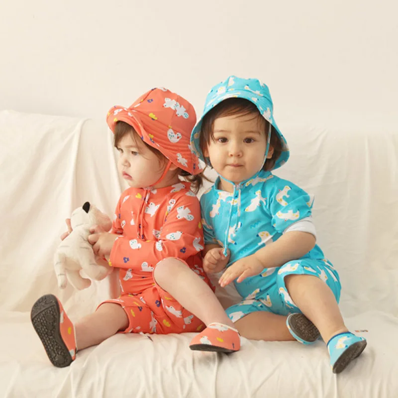 2025 New Children's Swimsuit for Boys and Girls Sunscreen and Sunshade, Quick Drying, Baby, Middle and Small Children's Swimsuit