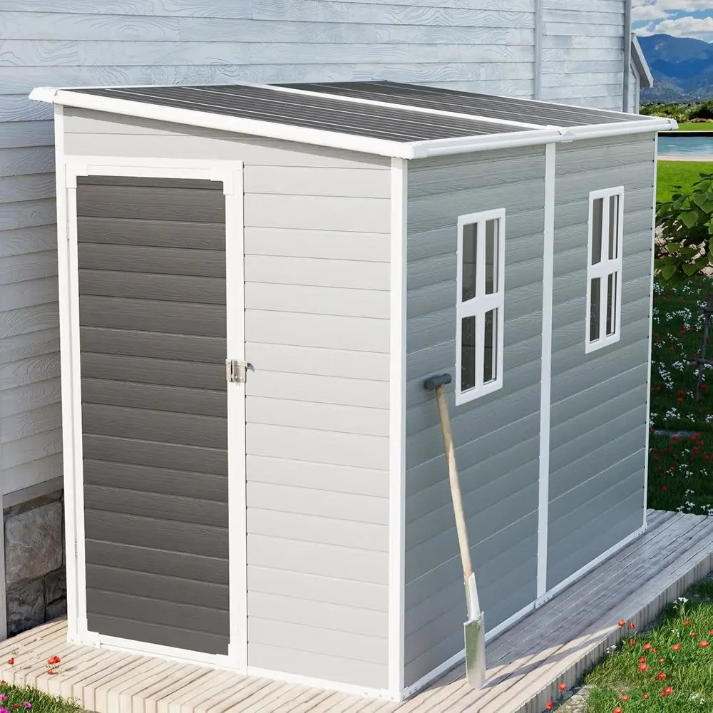 Cobertizo de almacenamiento exterior impermeable gris de 8x4 pies con piso, puerta bloqueable, 2 ventanas y ventilación para patio, piscina o césped