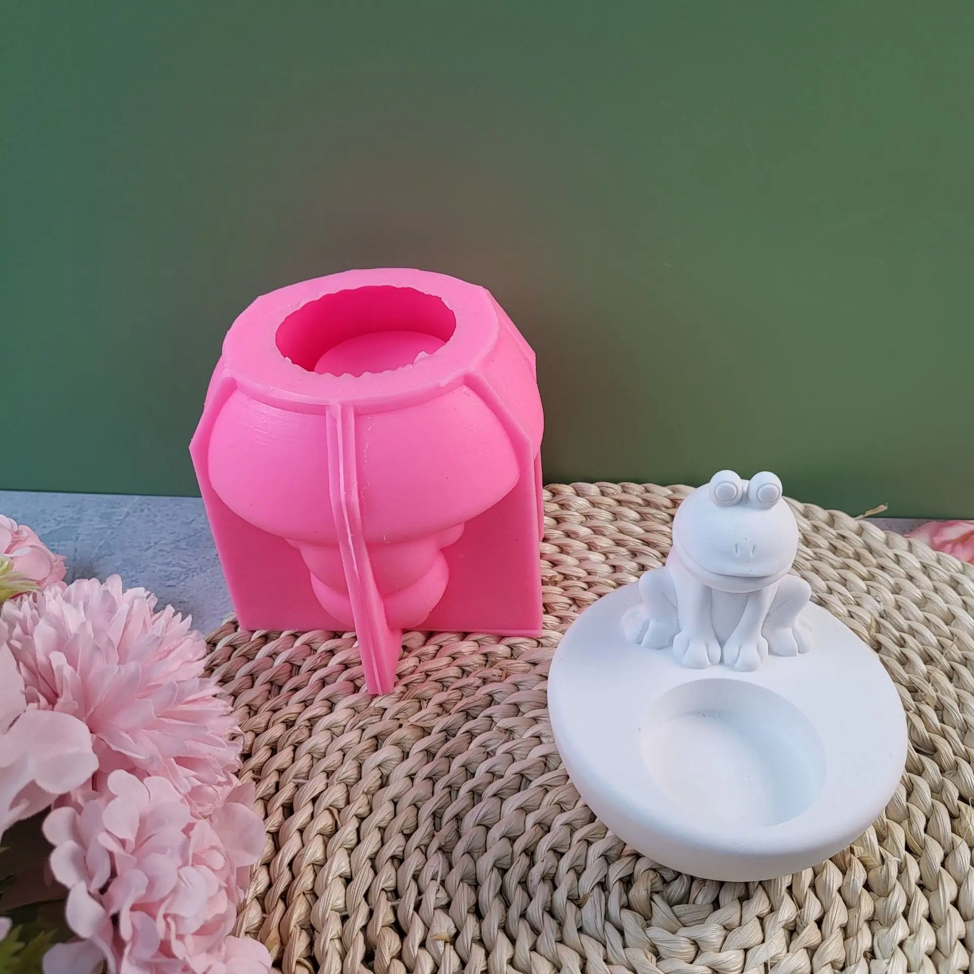 Bowl Frog Cup Shape Candlestick Silicone Mold Home Aromatherapy Candles Decorative Ornaments Candlestick Silicone Molds