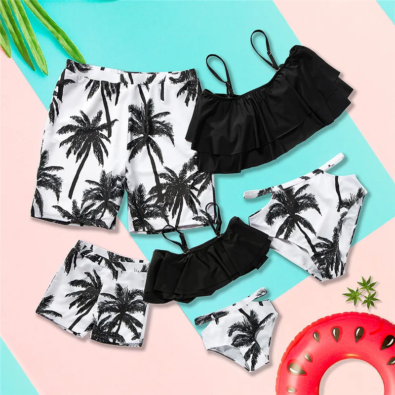 2022 New Family Matching Swimsuit Queen Princess Swimwear Leaf Print Beachwear Mommy and me Swimsuit Beach Shorts For Kids Men