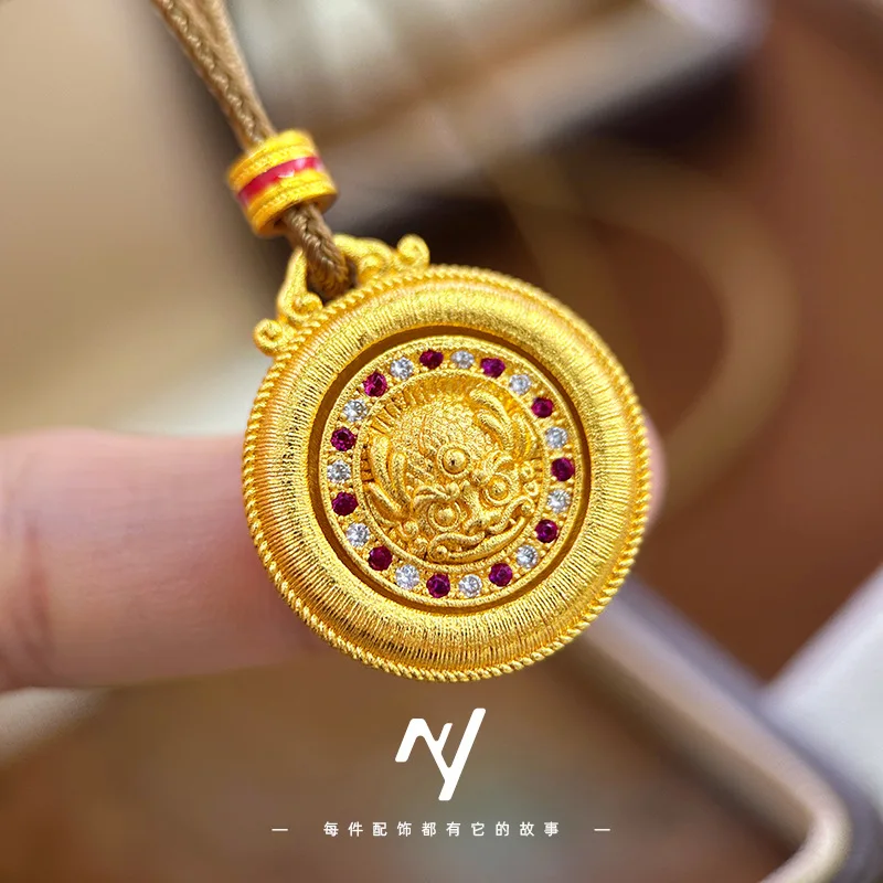 

Luxury Women's Brushed Texture Dot Diamond Micro-encrusted Pendant 9999 24K Real Gold Long Sweater Chain Rotating Dragon Compass