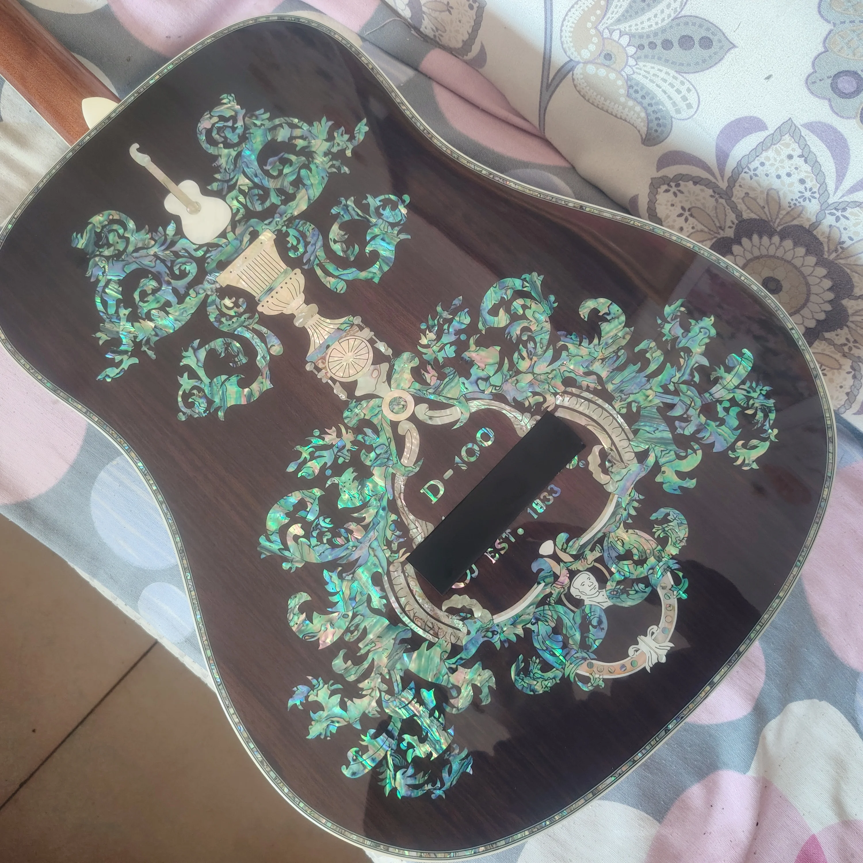 Thumbnail 3 - #18 Latest Guitars Offers