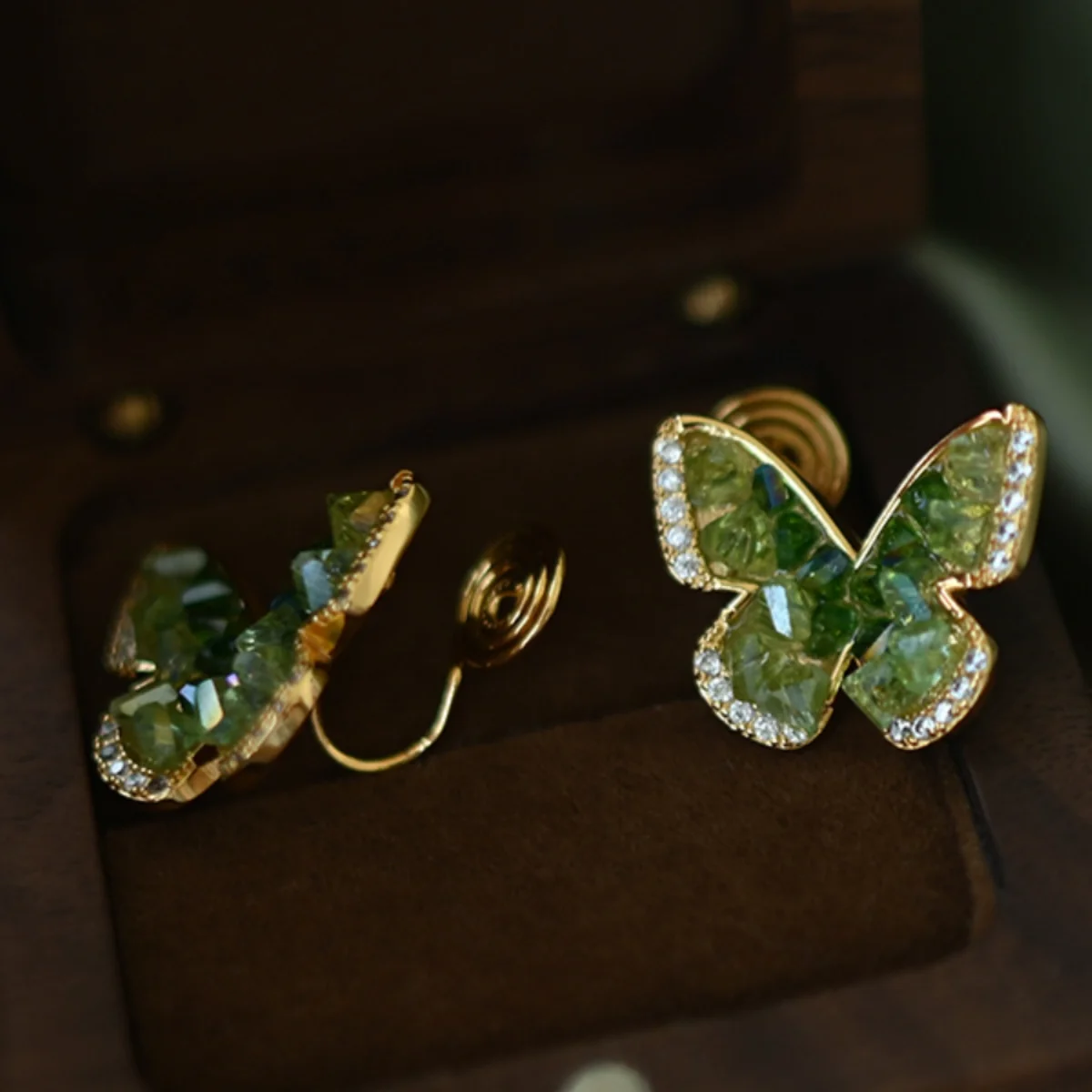 SEREIN Green Mitation Crystal Butterfly Stud No piercing Clip Earrings Without Ear Holes Gift Jewelry for Women Girls